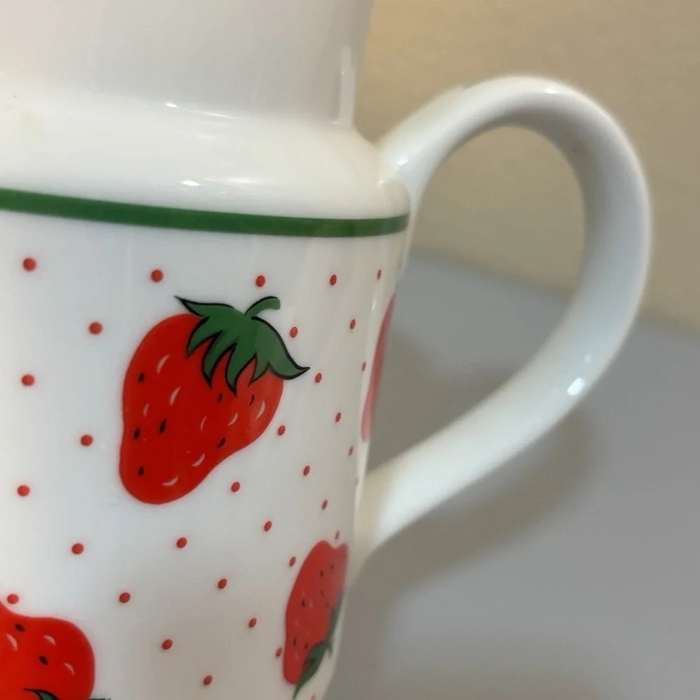 Rosenthal Netter Strawberry Pattern Drink Pitcher 6